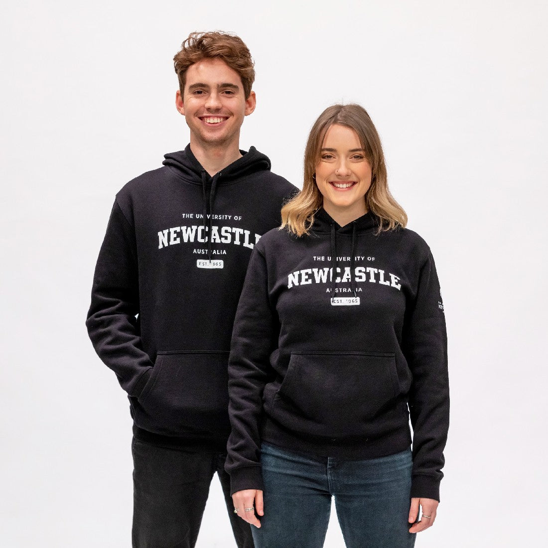 UNISEX VARSITY PRINT HOODIE - BLACK