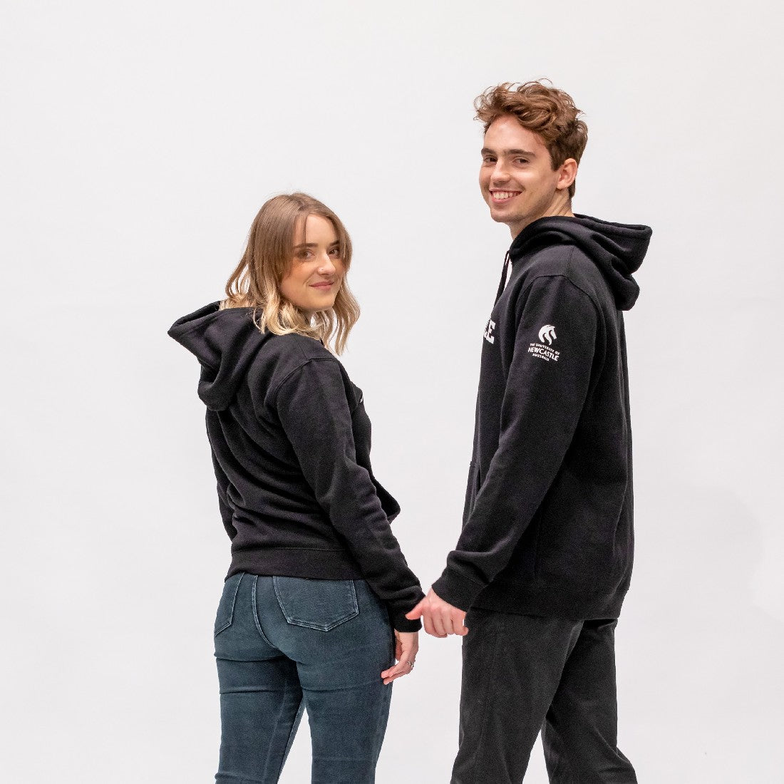 UNISEX VARSITY PRINT HOODIE - BLACK