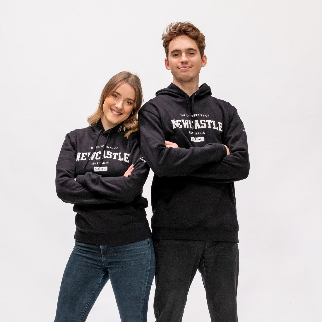 UNISEX VARSITY PRINT HOODIE - BLACK
