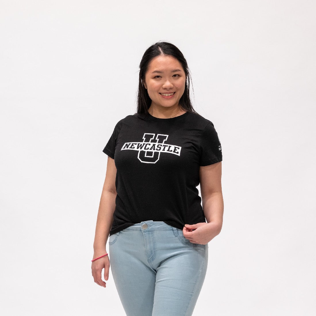 LADIES NEWCASTLE U PRINT TEE - BLACK