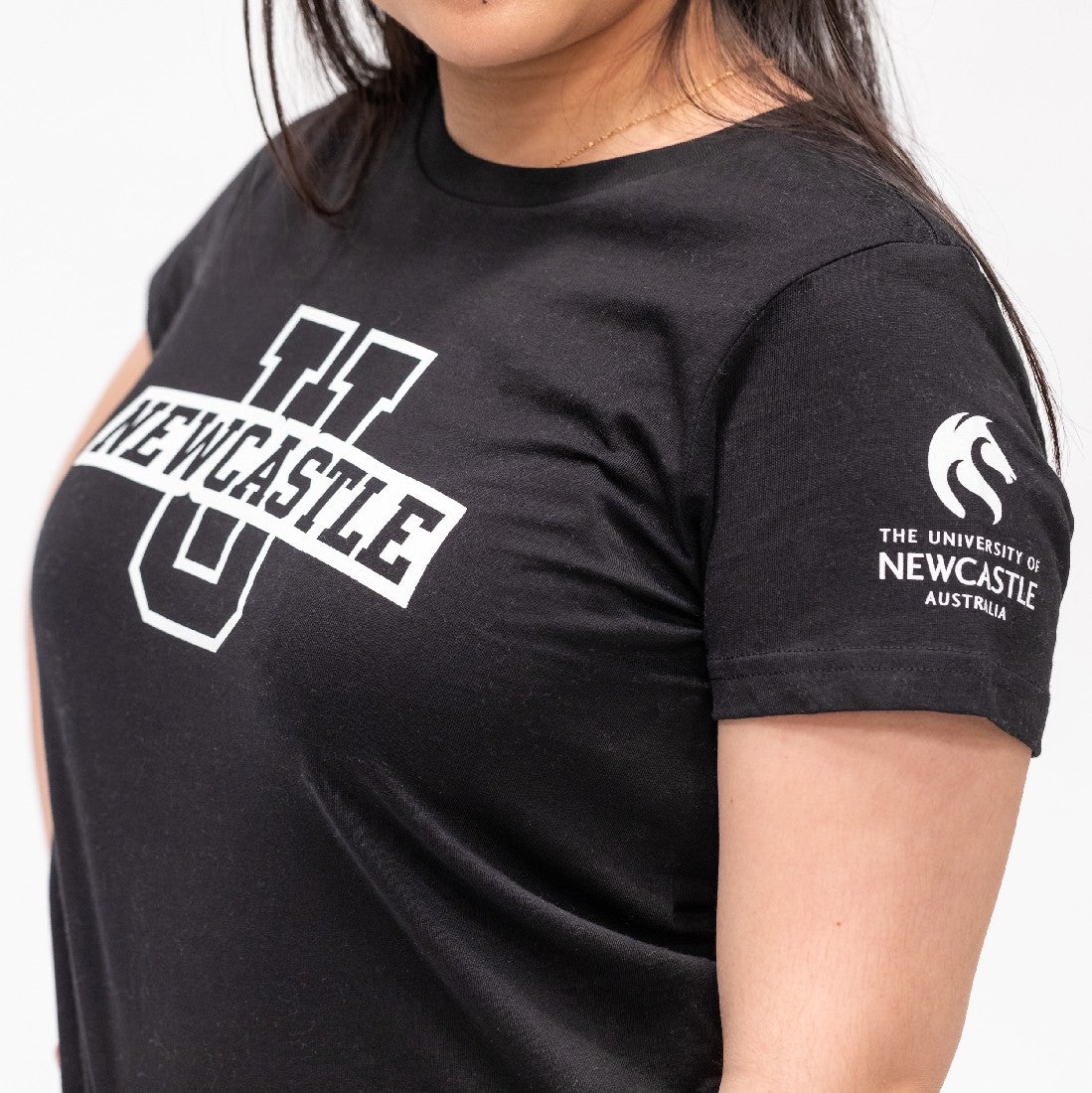 LADIES NEWCASTLE U PRINT TEE - BLACK