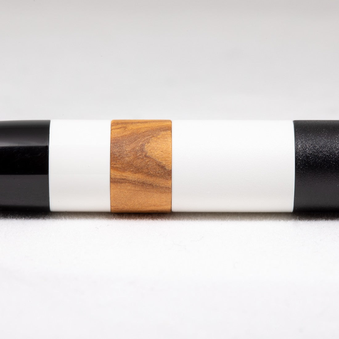 UNI NEWCASTLE DNA GIFT PEN